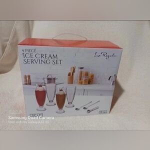 Le Regalo 9 piece ice cream serving set